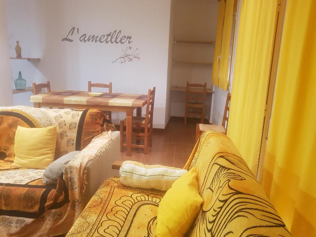 Can Panxeta Pallaresos Buitenkant foto